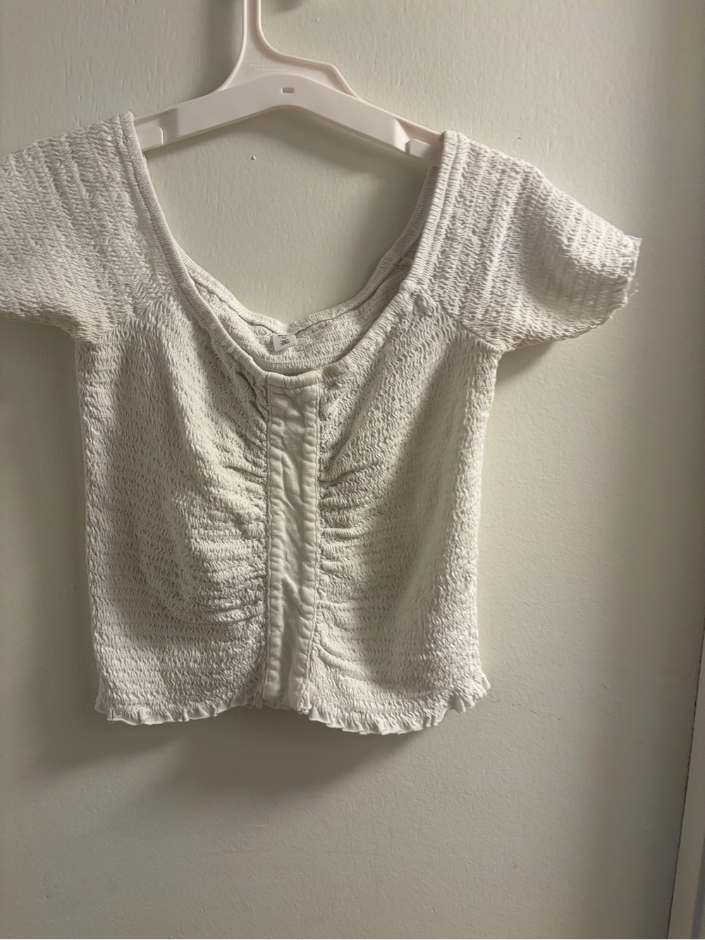 BP. by Urban Outfitters White Textured Ruched Front Top Size M